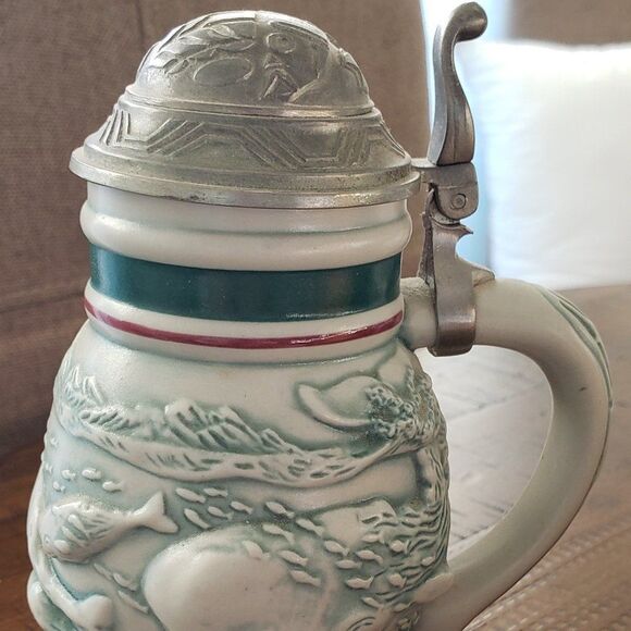 Avon Vintage 1992 Hand Crafted Sperm Whale Mini Stein - Picture 1 of 8